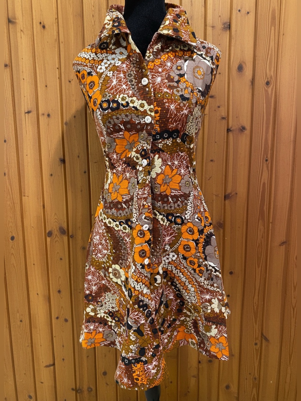 70s Vintage Floral Button-Front Women’s Dress, Brown & Orange, Small - Picture 12 of 16